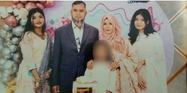 samia farzana with her family